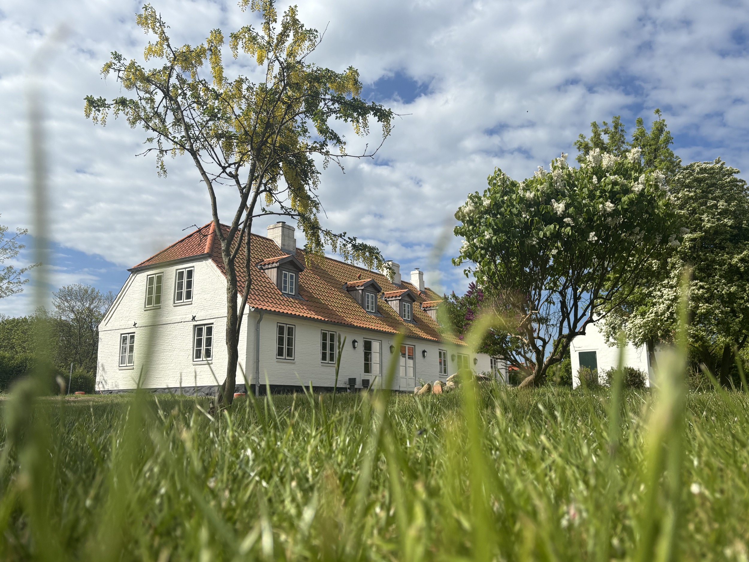 Landhaus Sensby ansicht aus dem Grass